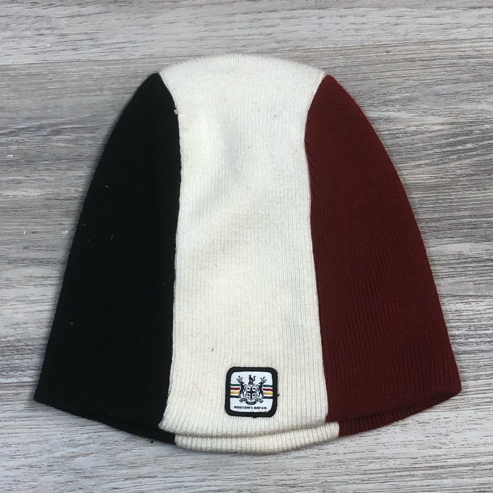 Y2K Hudson Bay Company Vancouver 2010 Olympics Knit Beanie